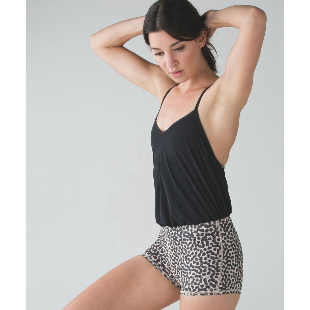 Lululemon Dance To Yoga Leotard Animal Print Black Ivory Gray Size 4‎ Sleeveless